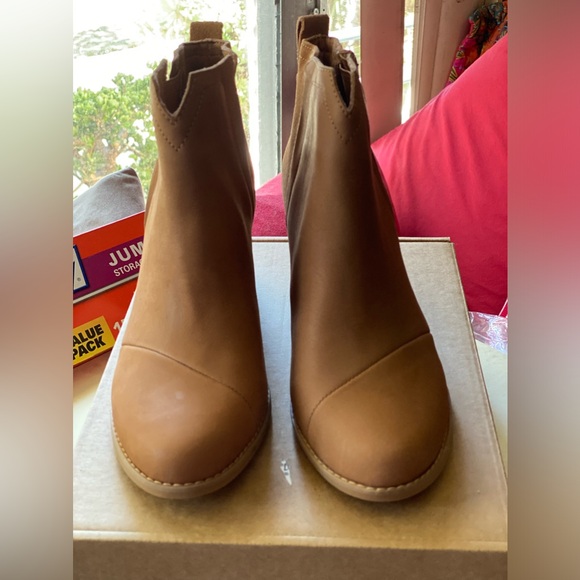 Toms Shoes - ANKLE BOOTS NWOB